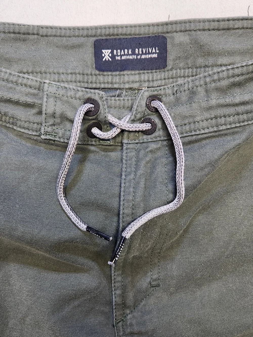 Roark Revival Layover Shorts Men 40 Olive Green Hiking Travel Adventure Gorpcore